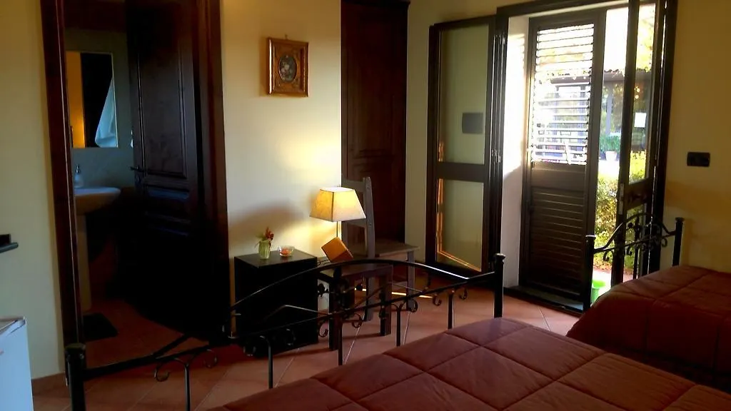 Agriturismo Il Pozzo Antico Mascali 0*,