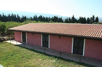 مزرعة للإقامة Agriturismo Il Pozzo Antico ماسكالي إيطاليا