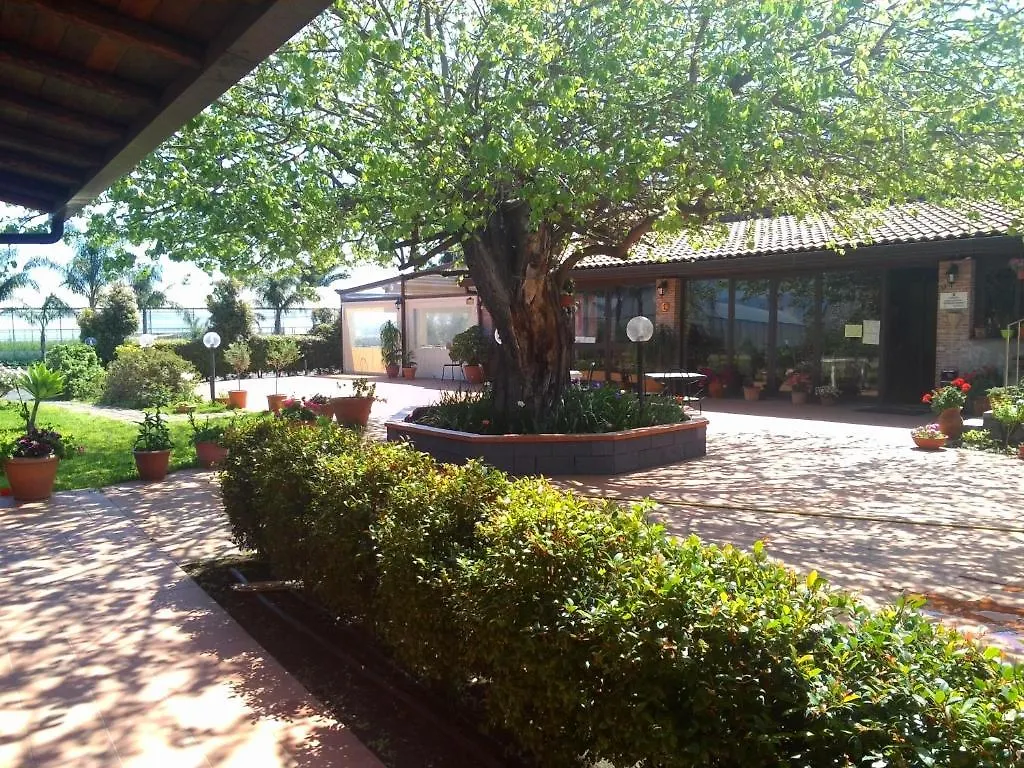 مزرعة للإقامة Agriturismo Il Pozzo Antico ماسكالي