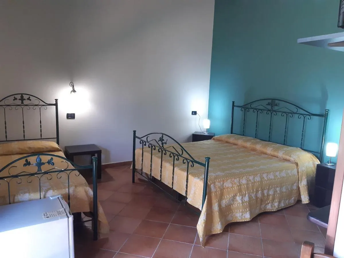 Agriturismo Il Pozzo Antico ماسكالي 0*,